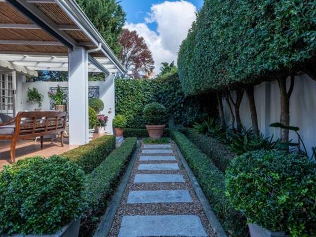 House for sale in Cape Town, Western Cape