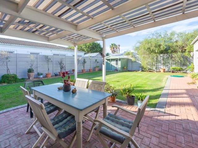 House for sale in Cape Town, Western Cape