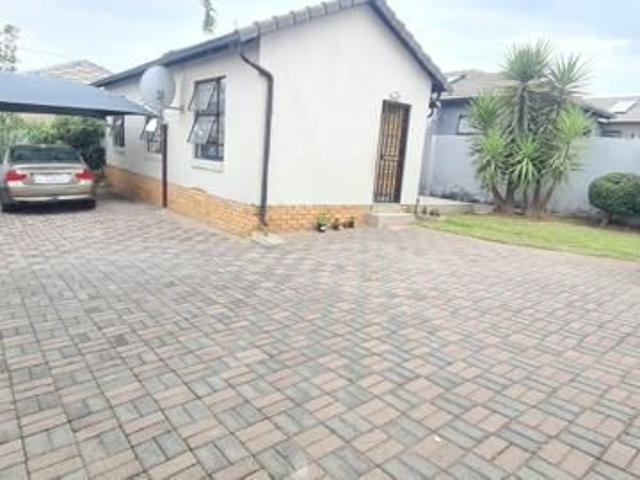 House for rent in Randburg, Gauteng
