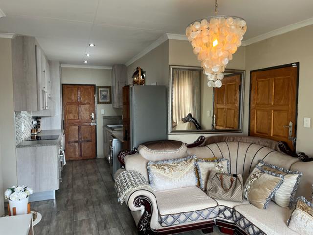 Townhouse for sale in Vosloorus, Gauteng
