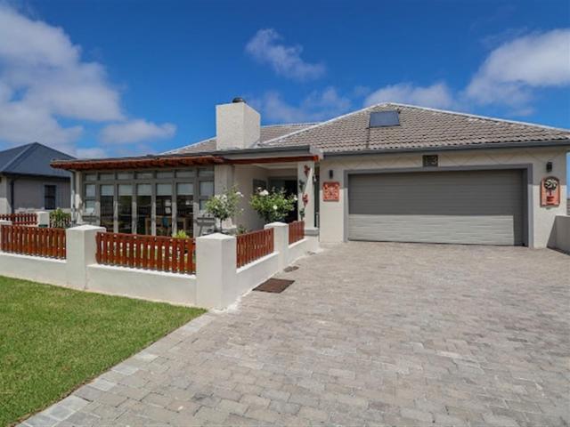 House for sale in Groot Brak Rivier, Western Cape