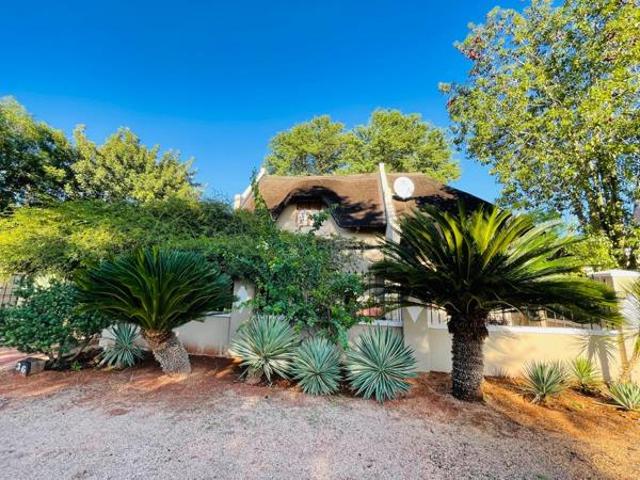 House for sale in Upington, ǁKhara Hais Local Municipality