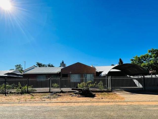 House for sale in Upington, Northern Cape