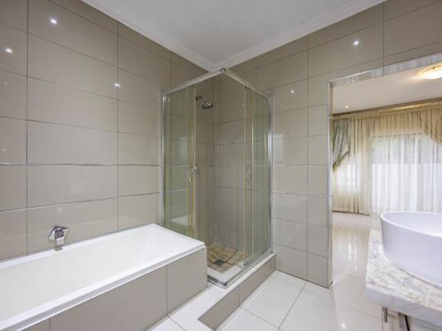 House for rent in Waterkloof, Gauteng