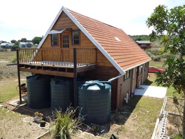 House for sale in Bushmans River Mouth, Eastern Cape