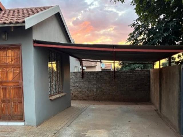 House for sale in Rustenburg Local Municipality, Bojanala Platinum District Municipality