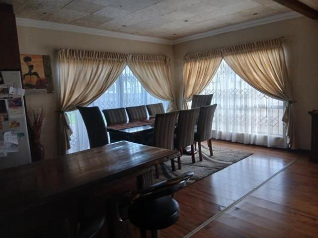 House for sale in Vanderbijlpark, Emfuleni Local Municipality