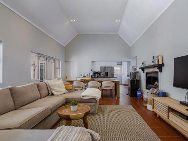 House for sale in Bergsig, Durbanville