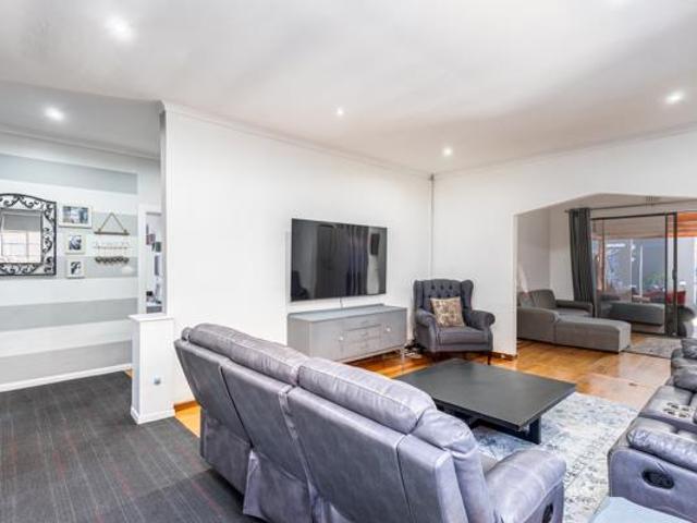 House for sale in Cape Town, Western Cape