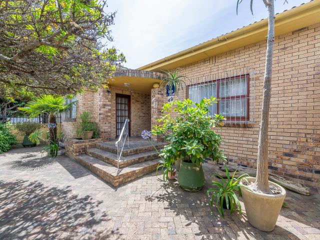 House for sale in Bellville, Western Cape