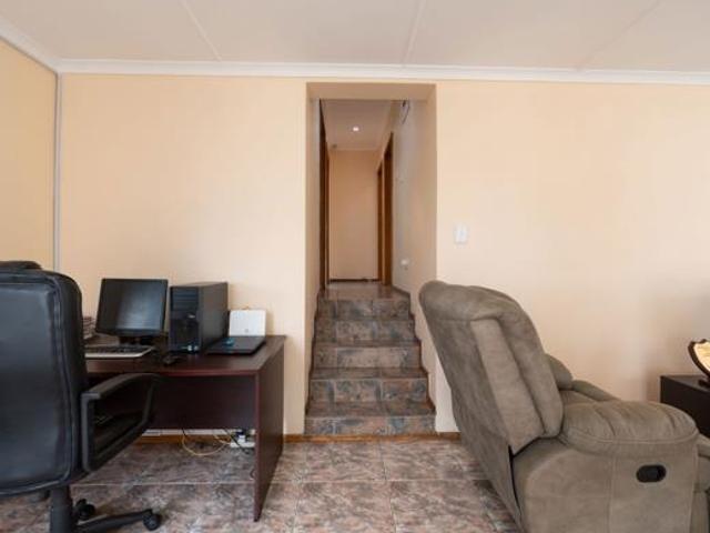 House for sale in Mount Moreland, Kwazulu-natal