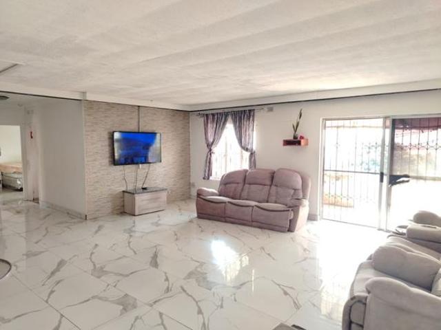 House for sale in Verulam, eThekwini Metropolitan Municipality