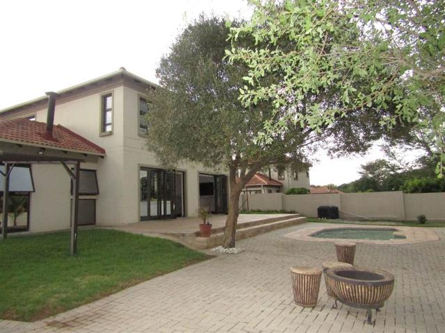 House for sale in Hartbeespoort Dam Nature Reserve, North West