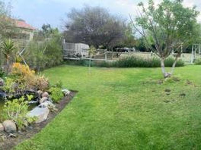 House for sale in Hartbeespoort Dam Nature Reserve, North West