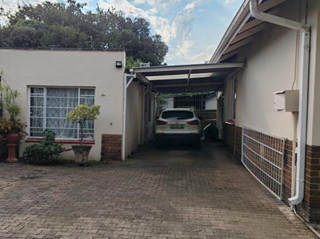 House for sale in Hartbeespoort Dam Nature Reserve, North West
