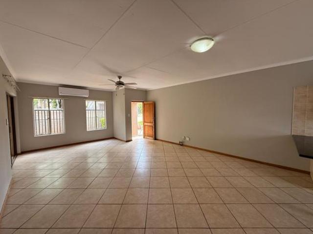 House for sale in Hartbeespoort Dam Nature Reserve, North West