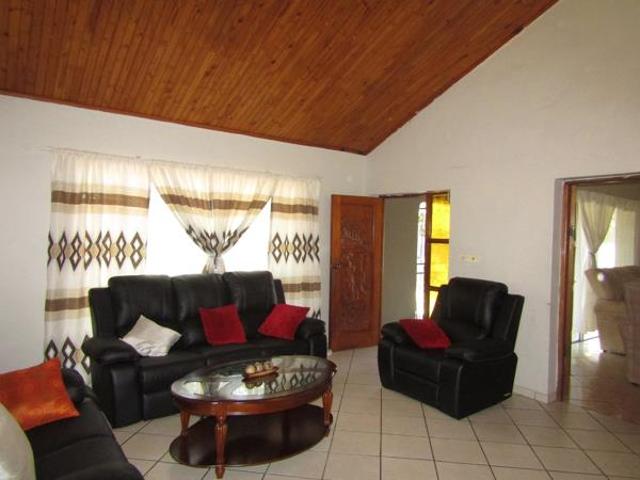 House for sale in Hartbeespoort Dam Nature Reserve, North West