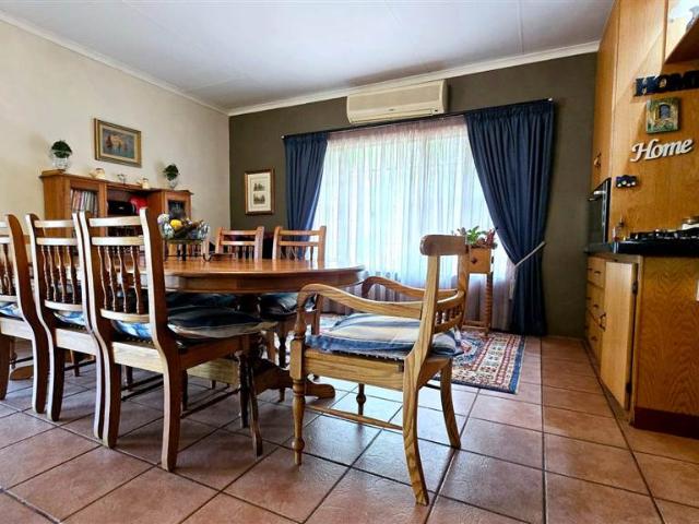 House for sale in Hartbeespoort Dam Nature Reserve, North West