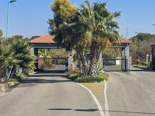 House for sale in Hartbeespoort Dam Nature Reserve, North West