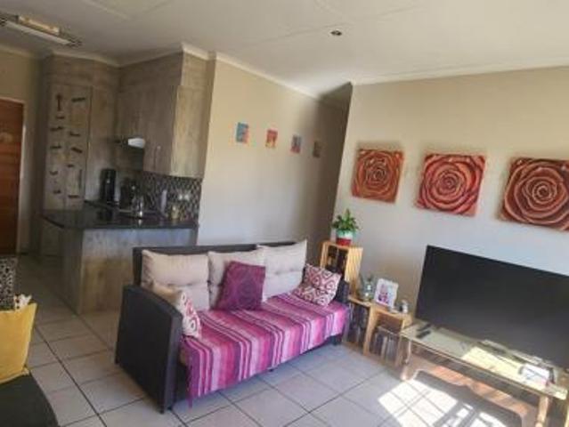 House for sale in Hartbeespoort Dam Nature Reserve, North West