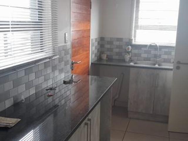 House for sale in Hartbeespoort Dam Nature Reserve, North West