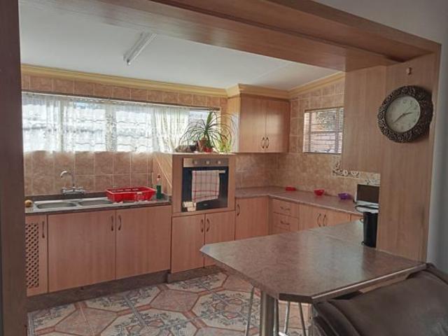 House for sale in Hartbeespoort Dam Nature Reserve, North West