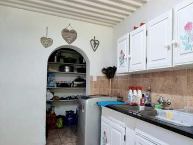 House for sale in Hartbeespoort Dam Nature Reserve, North West