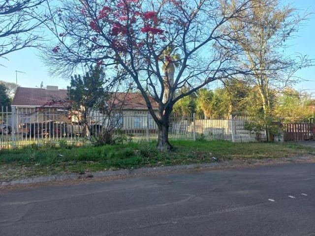 House for sale in Hartbeespoort Dam Nature Reserve, North West