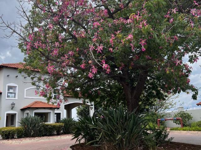 House for sale in Hartbeespoort Dam Nature Reserve, North West