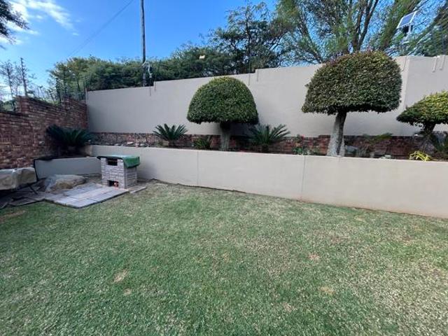 House for sale in Hartbeespoort Dam Nature Reserve, North West