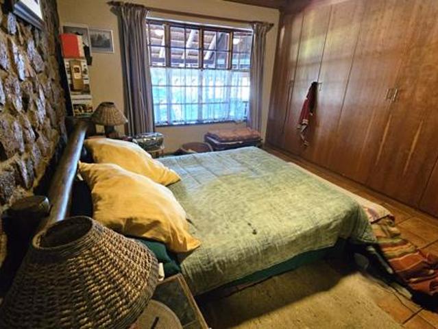 House for sale in Hartbeespoort Dam Nature Reserve, North West