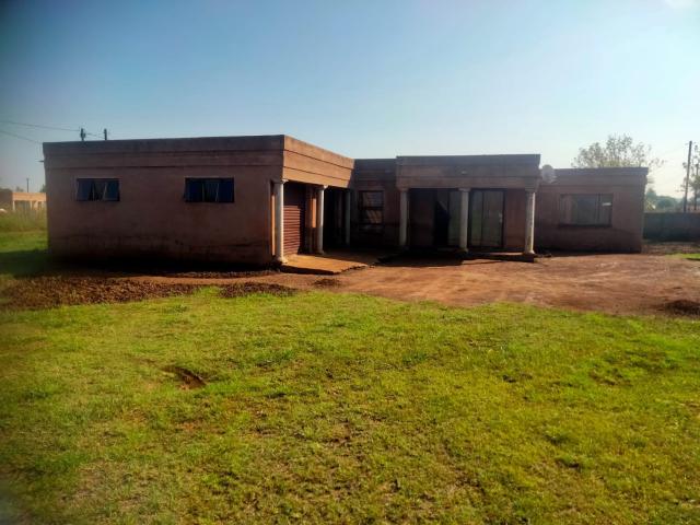 House for sale in Hartbeespoort Dam Nature Reserve, North West