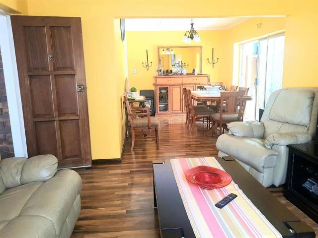 House for sale in Johannesburg, North & Sandton