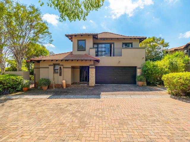 House for sale in Randburg, City of Johannesburg Metropolitan Municipality