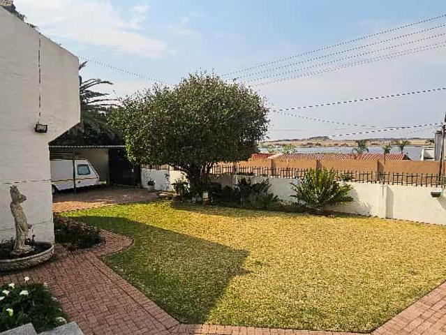 House for sale in Waterkloof, Gauteng