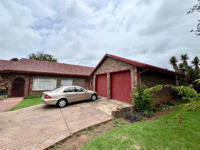 House for sale in Waterkloof, Gauteng