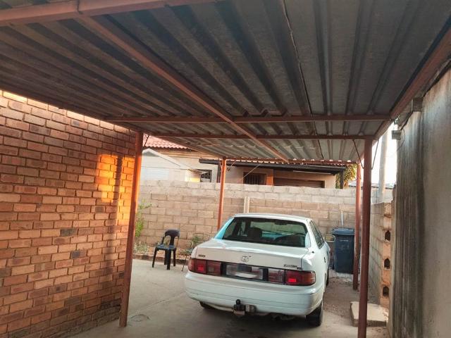 House for sale in Waterkloof, Gauteng