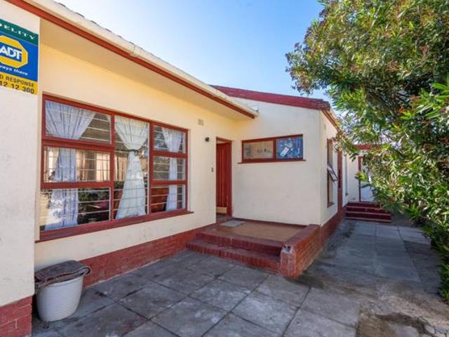 House for sale in Cape Town, Western Cape