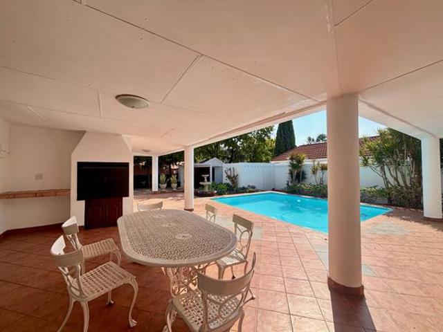 House for rent in Waterkloof, Gauteng