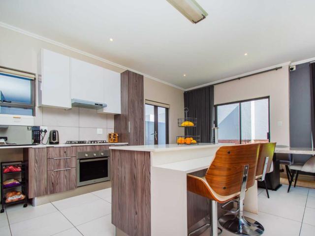 House for sale in Sandton, City of Johannesburg Metropolitan Municipality
