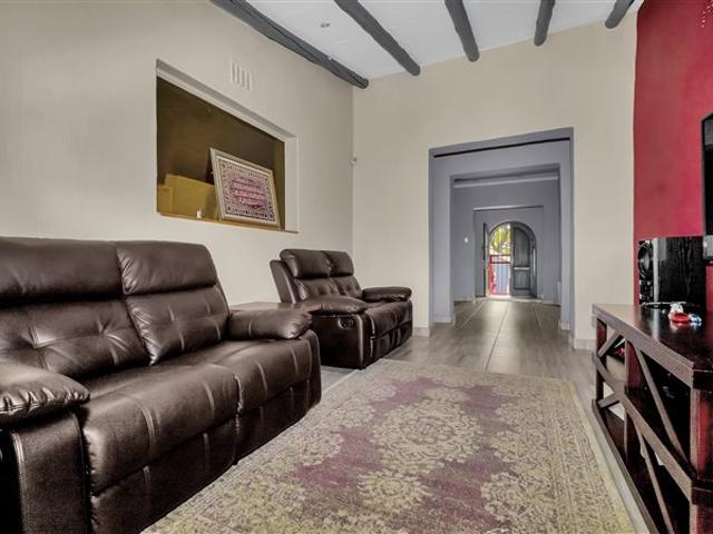 House for sale in Vosloorus, Gauteng