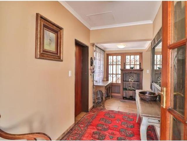 House for rent in North West