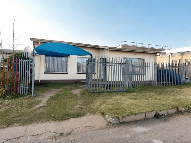 House for sale in Kagiso, Gauteng