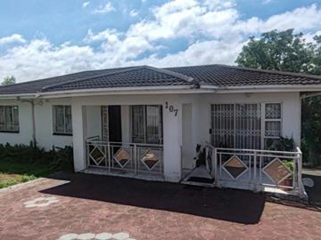 House for rent in Chatsworth, Kwazulu-natal