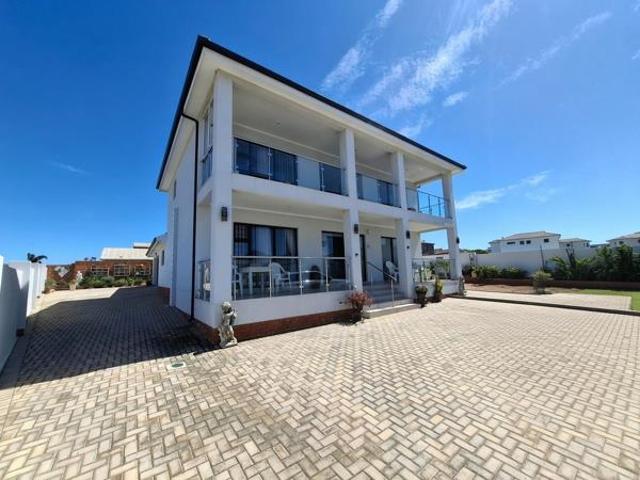 House for sale in Jeffreys Bay, Kouga Local Municipality
