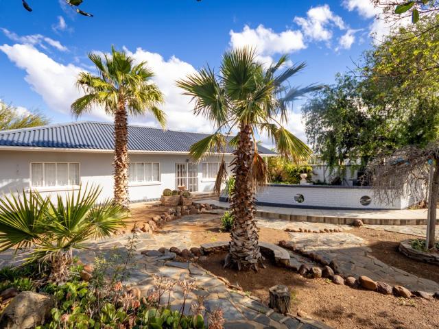 House for sale in Hantam, Northern Cape