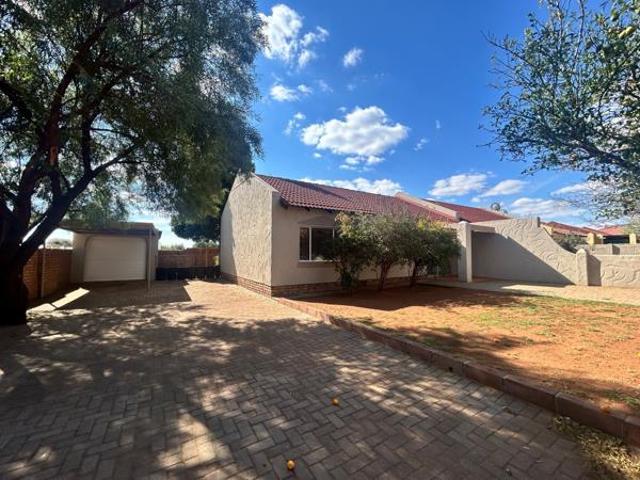 House for sale in Frances Baard, Northern Cape