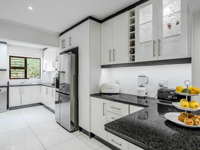 House for sale in Camps Bay, Cape Town