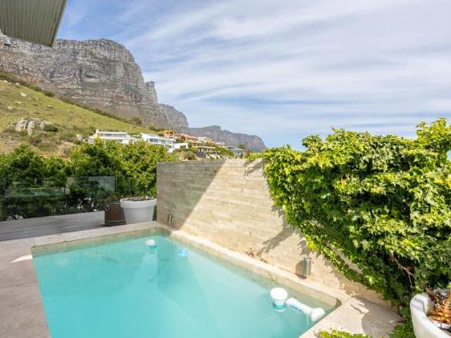 House for sale in Cape Town, Western Cape