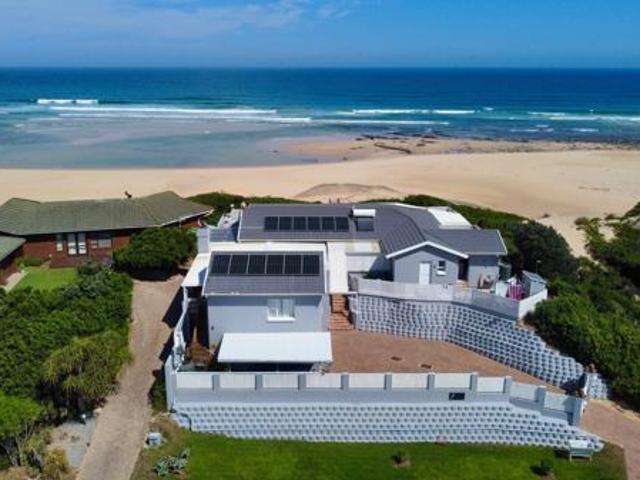 House for sale in Bushmans River Mouth, Eastern Cape